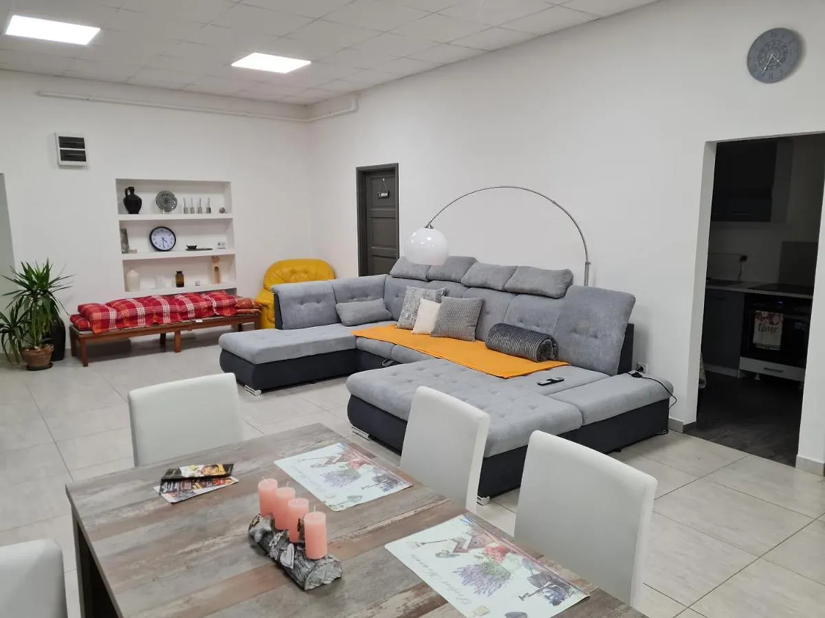 Silver Dream Apartmanhaz Debreţin Ungaria